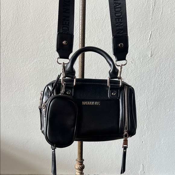 Madden NYC Crossbody Barrel /Mini Purse W/removable Coin Pouch Strap Adjustable - Picture 1 of 4